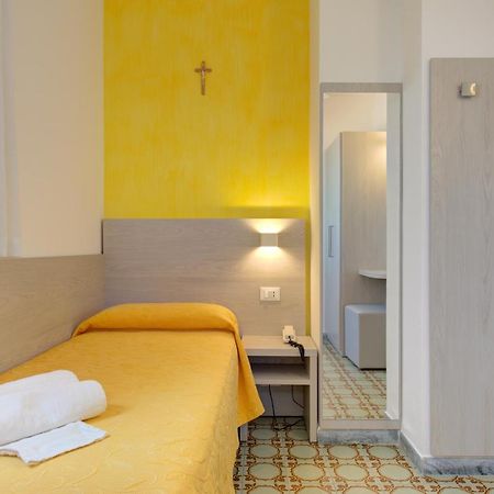Hotel Nella Rimini Kültér fotó