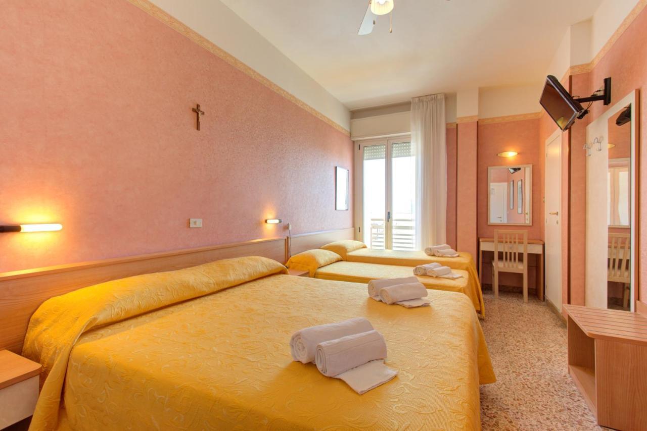 Hotel Nella Rimini Kültér fotó